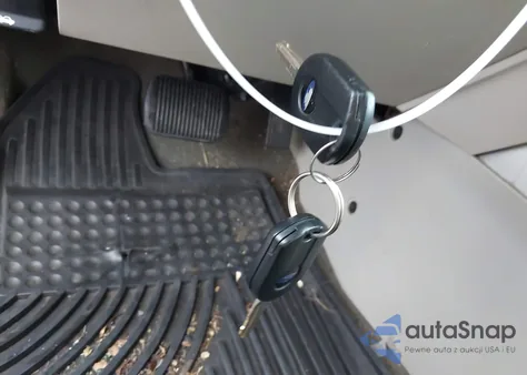 2011 Ford Escape Xlt from USA, damaged, VIN 1FMCU9DG5BKB13765